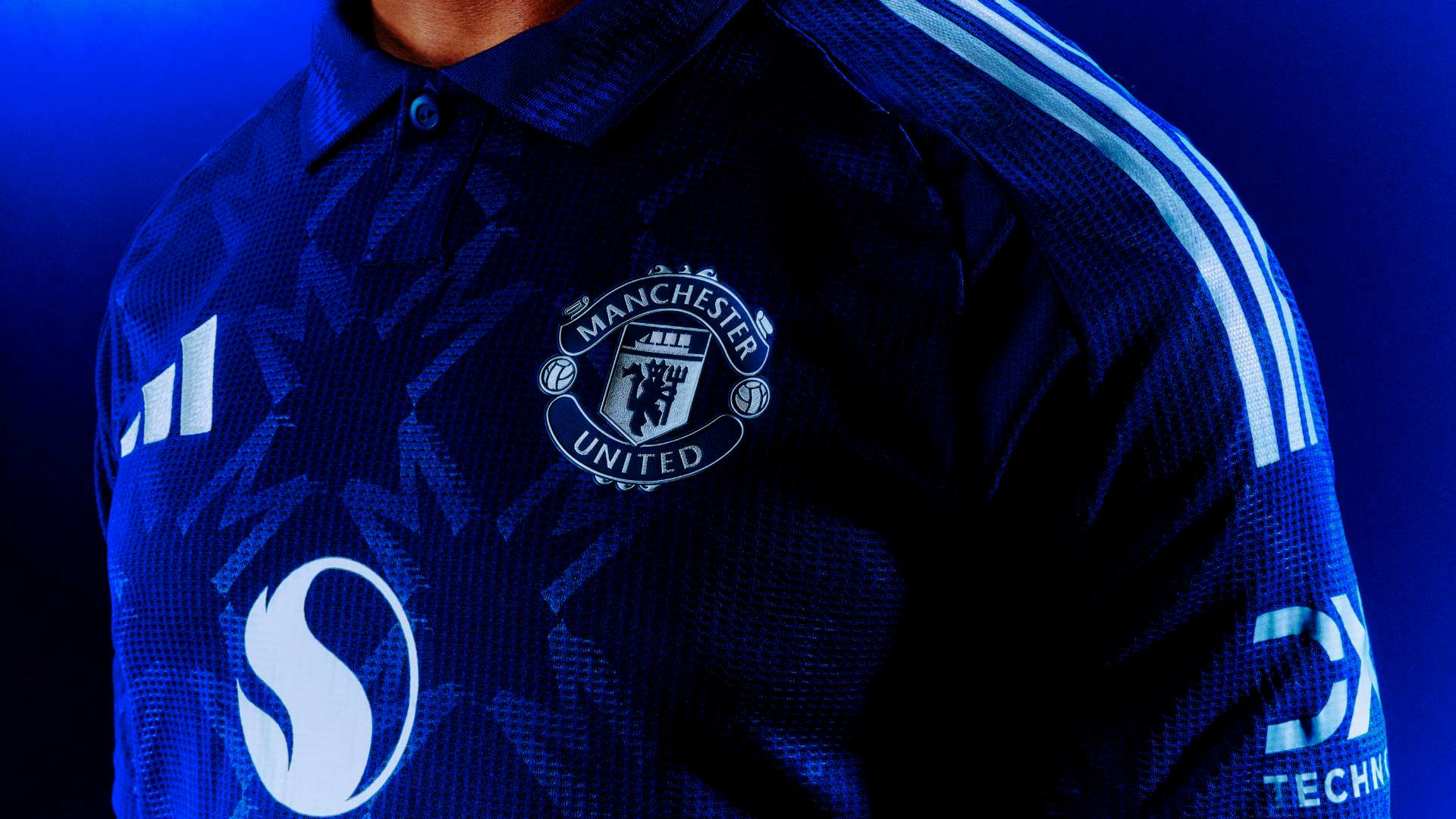 “巴萨新目标？西媒透露俱乐部内部已探讨签下萨拉赫的可能性”